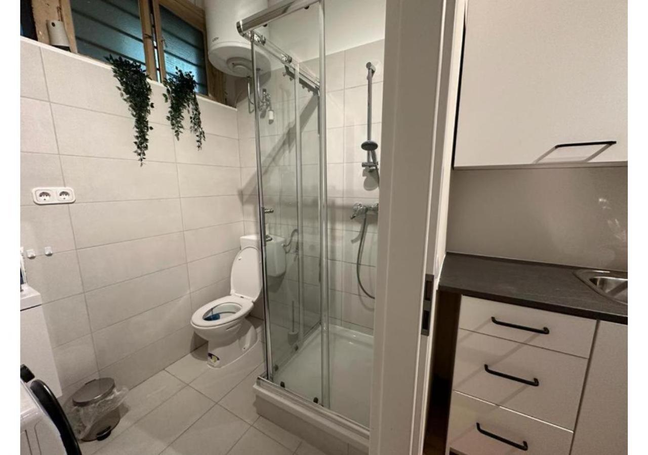 Spacious Apartment, 3 Min To U6 Metro ウィーン エクステリア 写真