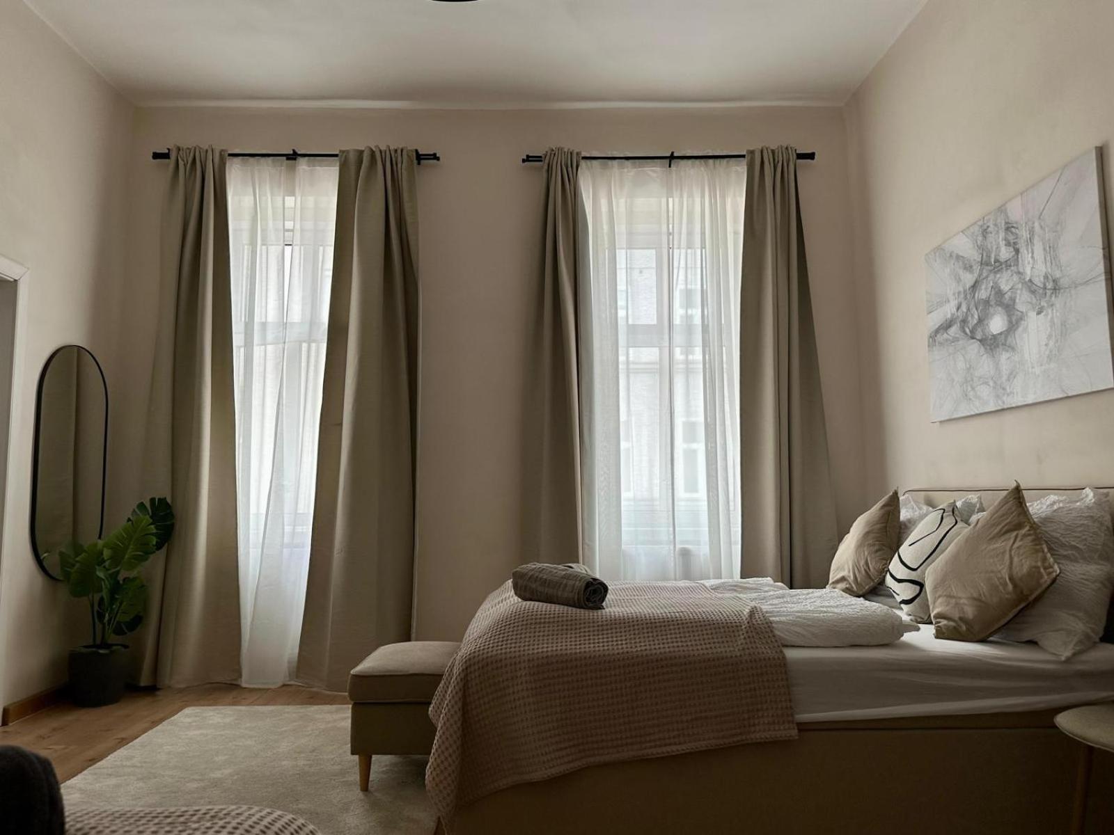 Spacious Apartment, 3 Min To U6 Metro ウィーン エクステリア 写真