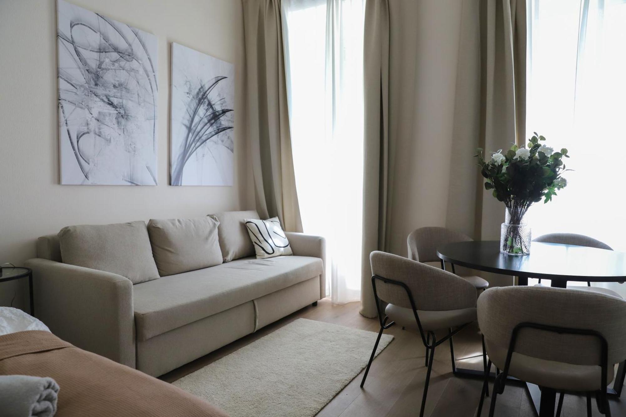 Spacious Apartment, 3 Min To U6 Metro ウィーン エクステリア 写真