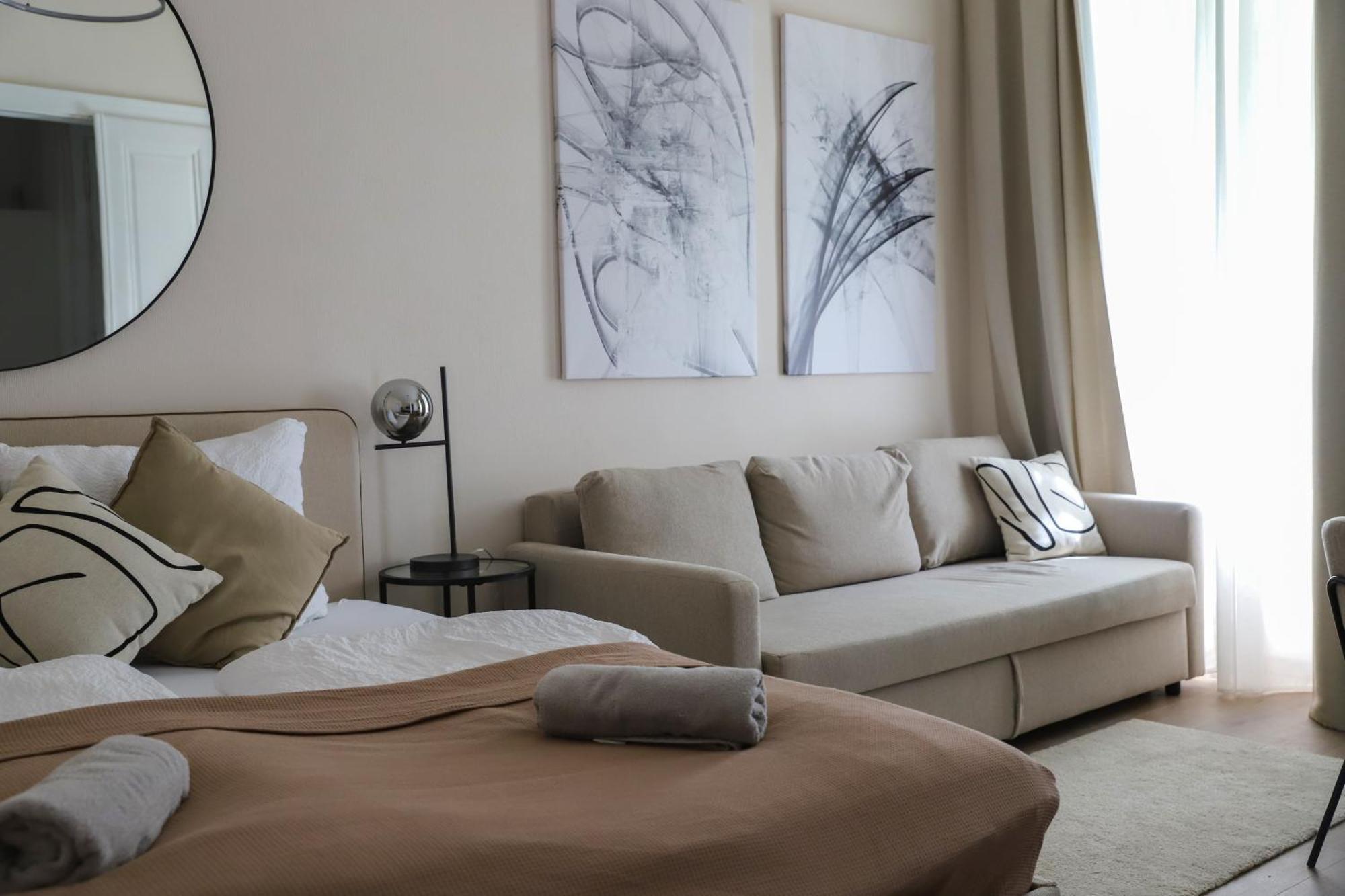 Spacious Apartment, 3 Min To U6 Metro ウィーン エクステリア 写真